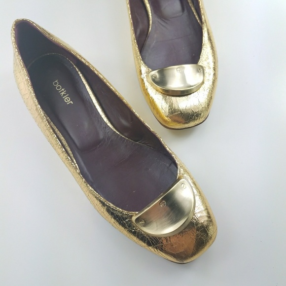Botkier Shoes - Botkier Cracked Gold Leather & Hardware Flat